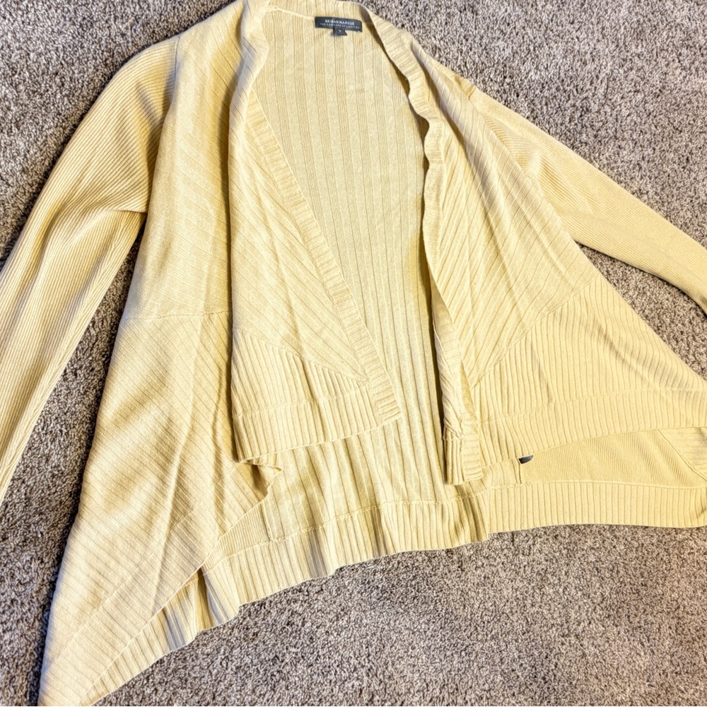 Neiman Marcus Cream Cardigan